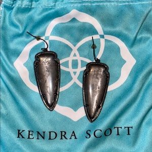 Kendra Scott Gunmetal Arrow earrings